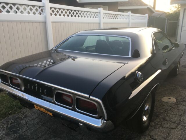 1972 Dodge Challenger Midnight Blue - photo 12