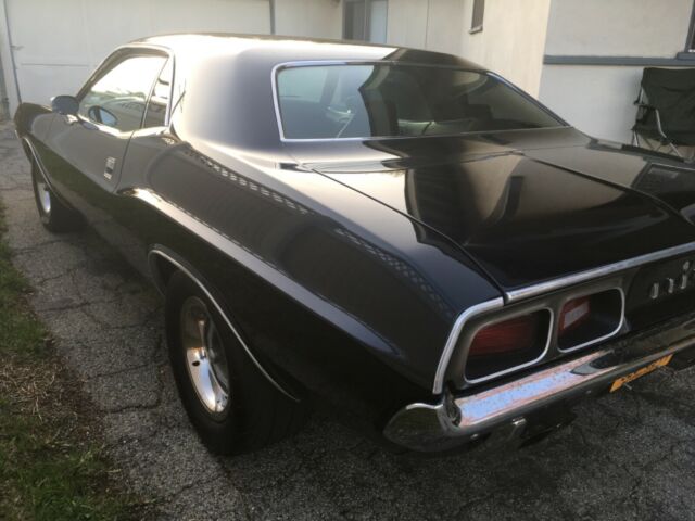 1972 Dodge Challenger Midnight Blue - photo 13