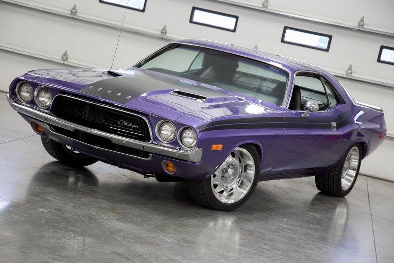 1972 Dodge Challenger Plum Crazy Purple 360 Auto Restored 1972 Dodge Challenger