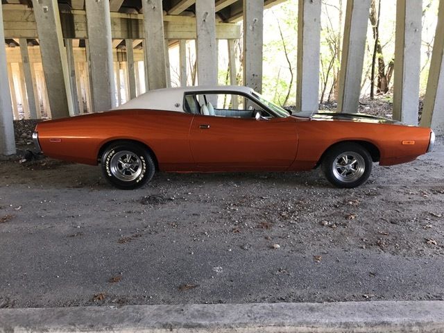 1972 Dodge Charger SE - photo 2