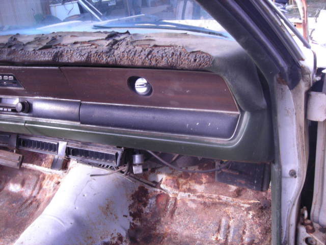 1972 Dodge Dart 2 door coupe - photo 12