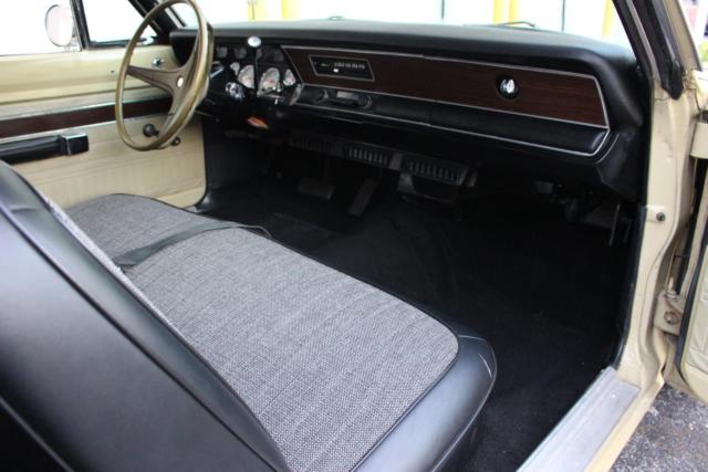1972 Dodge Dart Swinger Hardtop 2-Door - photo 12