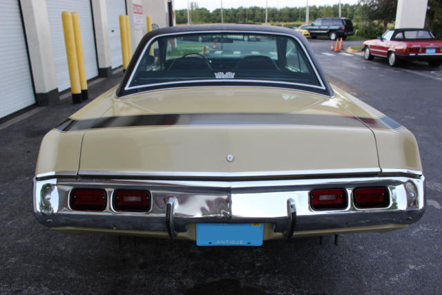 1972 Dodge Dart Swinger Hardtop 2-Door - photo 8