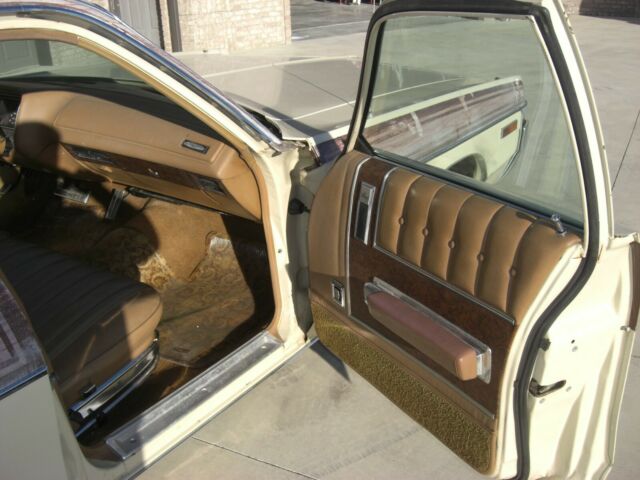 1972 Dodge Monaco - photo 11