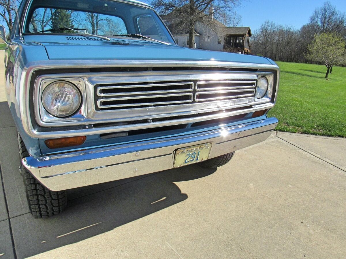1972 Dodge Power Wagon - photo 12