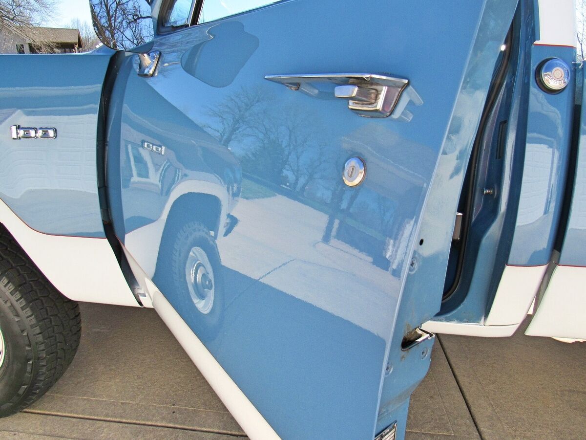 1972 Dodge Power Wagon - photo 8