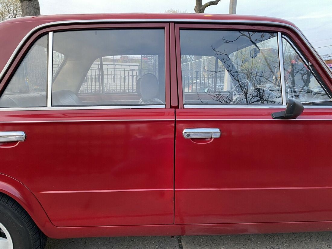 1972 Fiat 124 Special T - photo 2