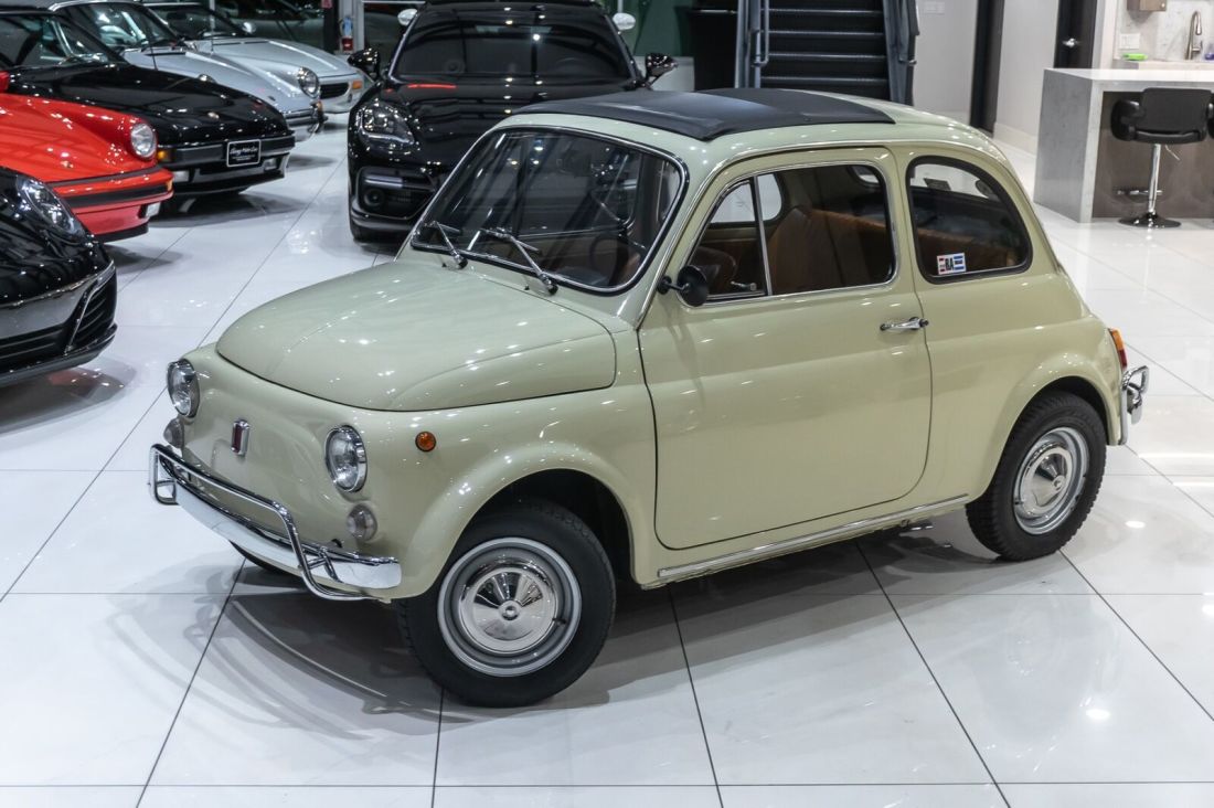 1972 Fiat 500L FULLY RESTORED! RAGTOP ROOF! LUSSO PKG! - photo 3