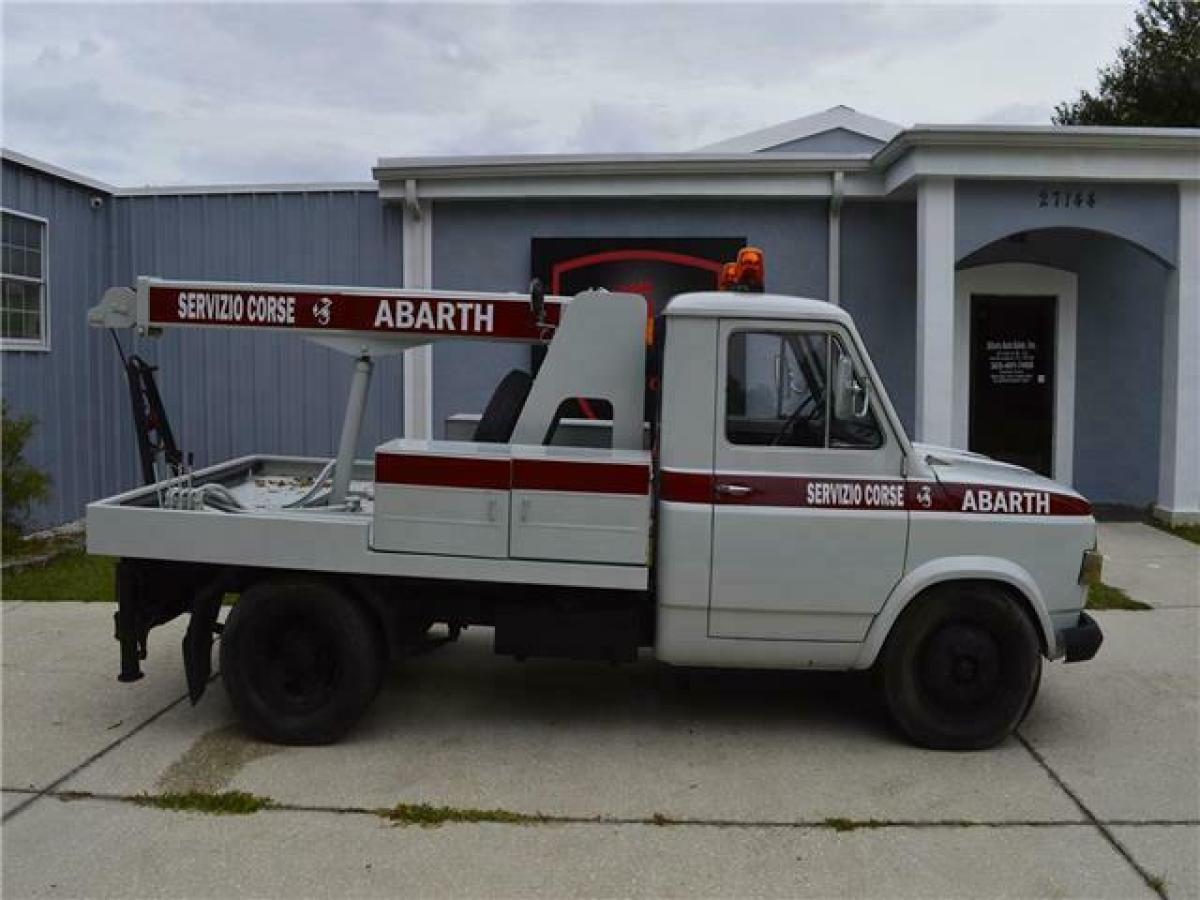 1972 Fiat Wrecker 616 Tow Truck - photo 2