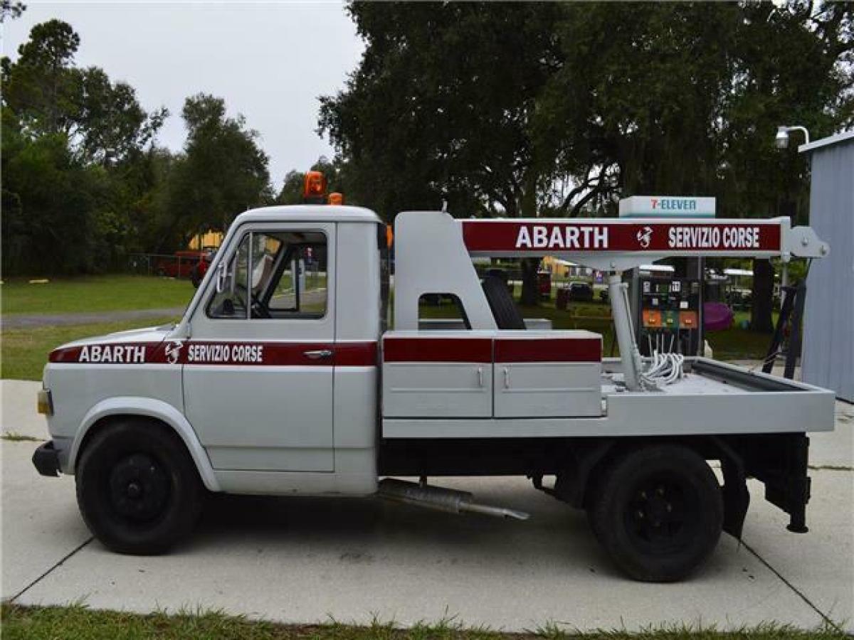 1972 Fiat Wrecker 616 Tow Truck - photo 9