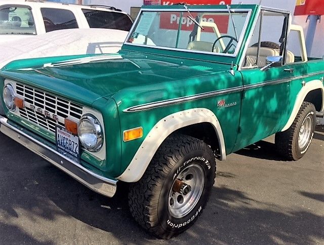 1972 Ford Bronco Base 302CI 4BBL Manual Trans Power Brakes and Power Steering 1972 Ford Bronco Sport Bronco