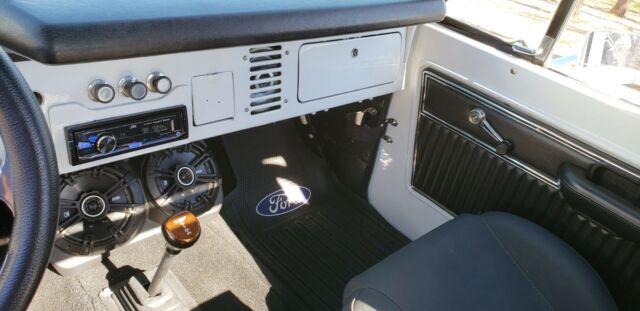 1972 Ford Bronco - photo 8