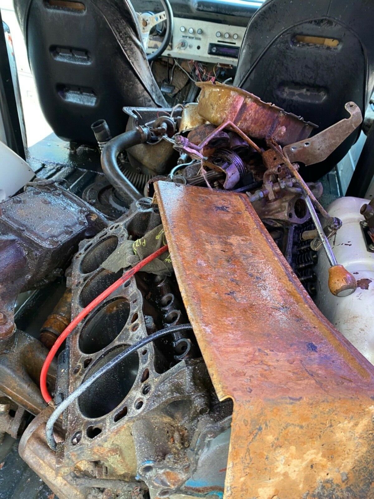 1972 Ford Bronco solid truck engine 302 disassembled manual trans - photo 11