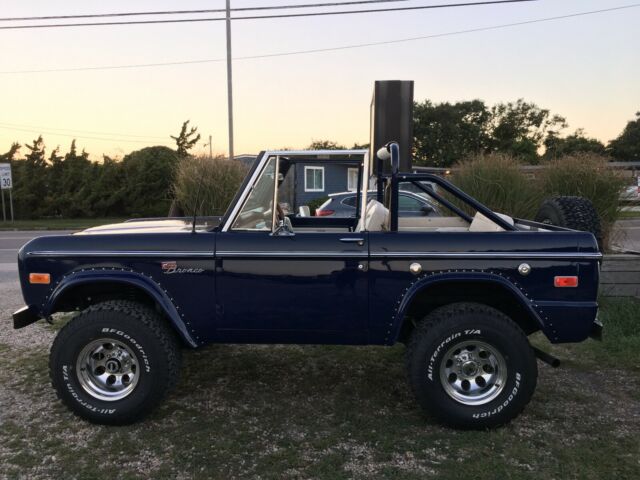 1972 Ford Bronco Sport 4x4 Automatic & Sliding Rag Top 1972 Ford Bronco Sport