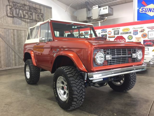 1972 Ford Bronco Vintage Air Built 302/3 Speed JAMES DUFF SUSPENSION 1972 Ford Bronco