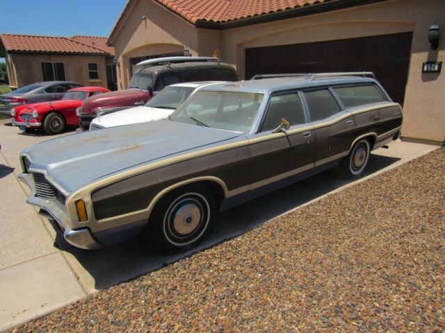 1972 Ford Country Squire Woodgrain Station Wagon woody 400 Auto Woody Cruiser 1972 Ford Country Squire