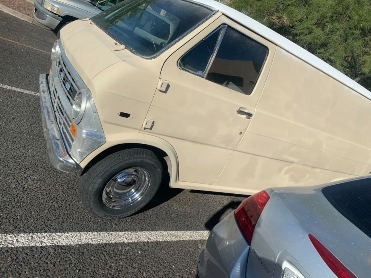 1972 Ford E-Series Van - photo 12