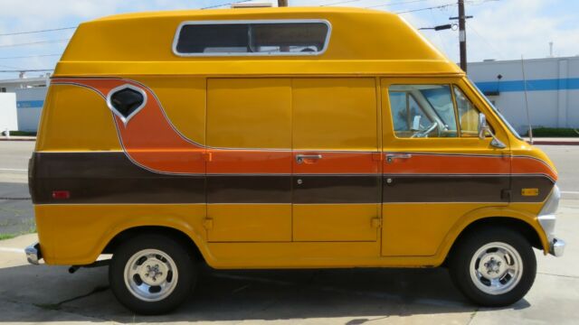 1972 Ford E-Series Van Custom - photo 4