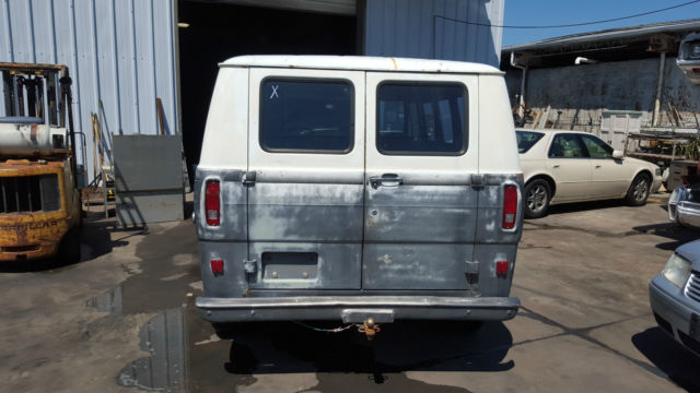 1972 Ford E-Series Van - photo 4