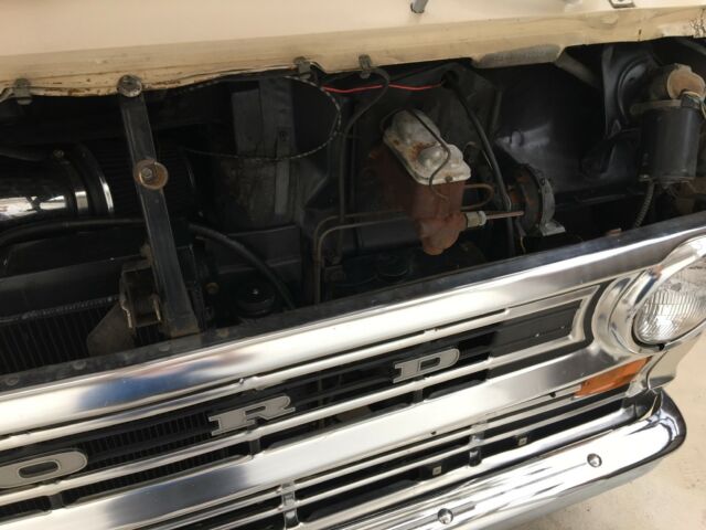 1972 Ford E-Series Van E100 - photo 12