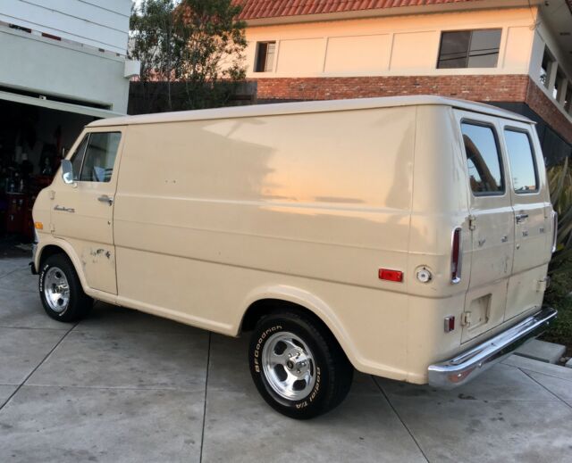1972 Ford E-Series Van E100 - photo 3