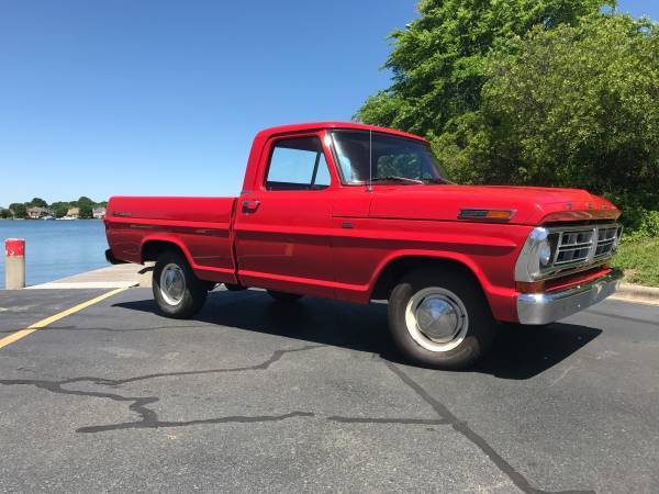 1972 Ford F-100 Short Bed Pickup 1972 Ford F-100 Base Standard Cab Pickup 2-Door