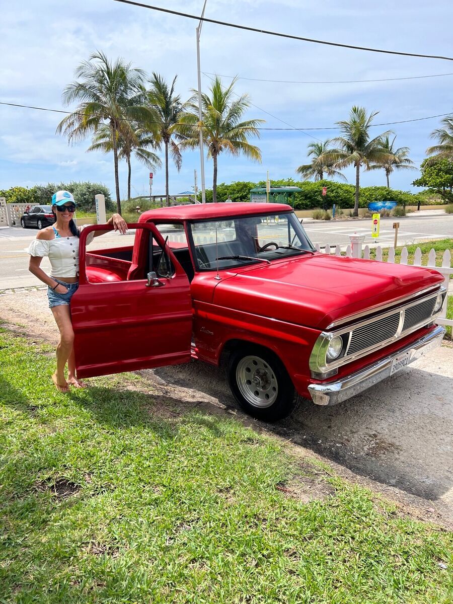 1972 Ford F100 Pickup Red RWD Manual step side 1972 Ford F100 step side