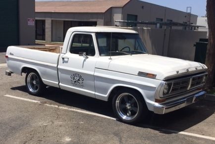 1972 Ford F-100 Base Standard Cab Pickup 2-Door