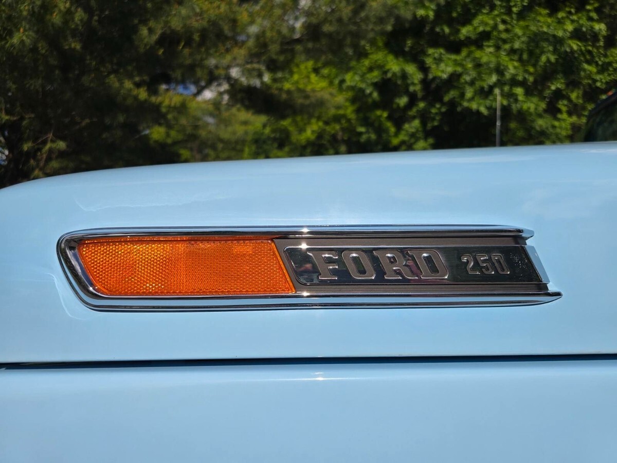 1972 Ford F-250 - photo 11