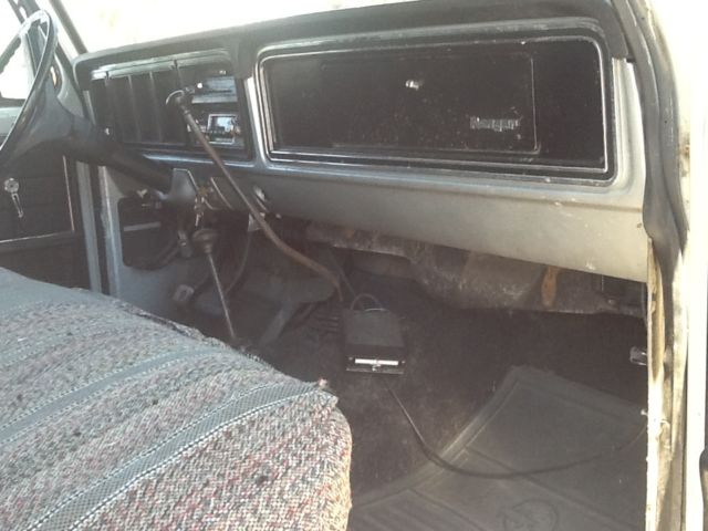 1975 Ford F-250 - photo 11