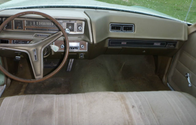 1972 Ford Galaxie 500 2 door hardtop - photo 8