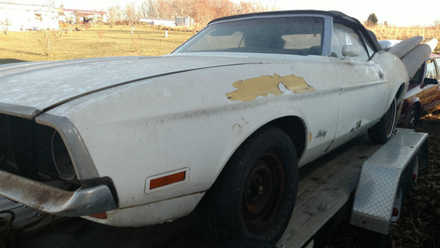 1972 FORD MUSTANG CONVERTIBLE NEEDS RESTORATION AS IS NO RESERVE 1972 Ford Mustang CONVERTIBLE