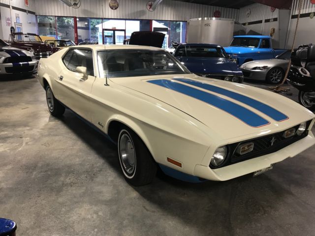 1972 Ford Mustang Sprint Olympic EDITION. 351 Cleveland Motor 1972 Ford Mustang