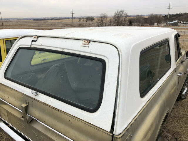 1972 GMC Jimmy 4x4, AC, 350ci V8 - Automatic - photo 11