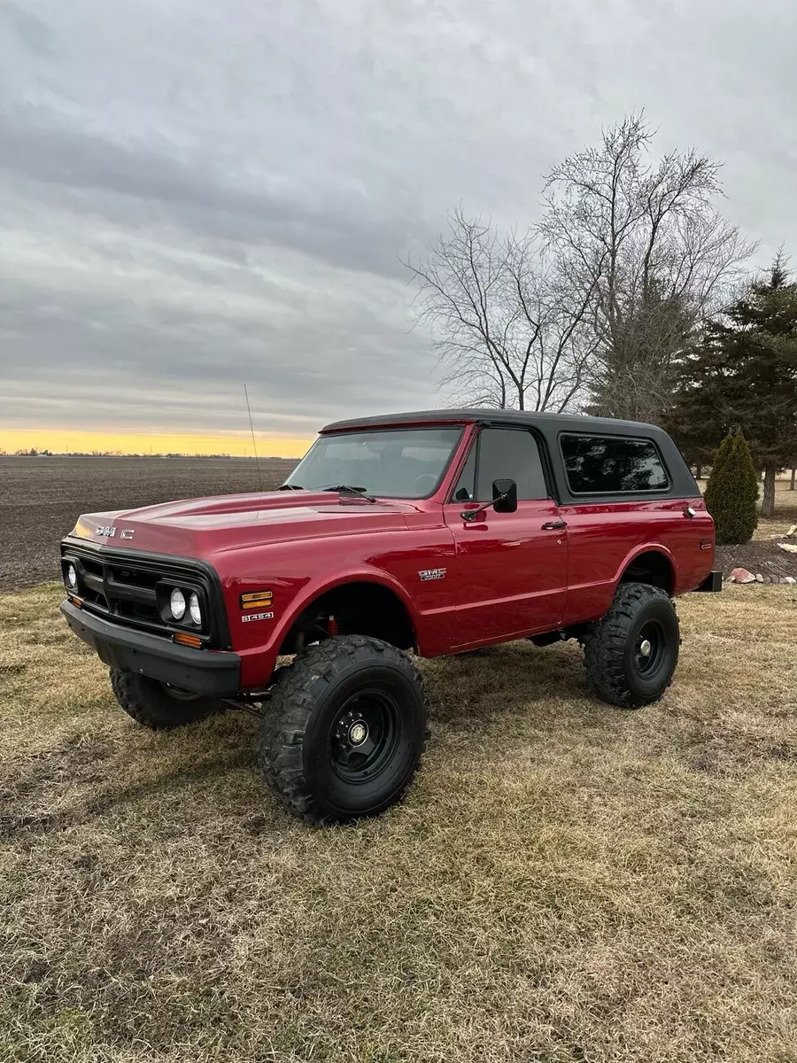 1972 GMC Jimmy Convertible Red 4WD Manual 4x4 454 V8 1972 GMC Jimmy 4x4 454 V8