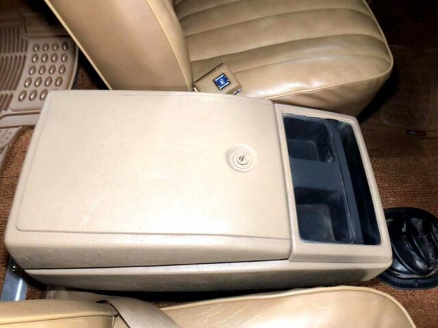 1972 GMC Jimmy K5 - photo 11