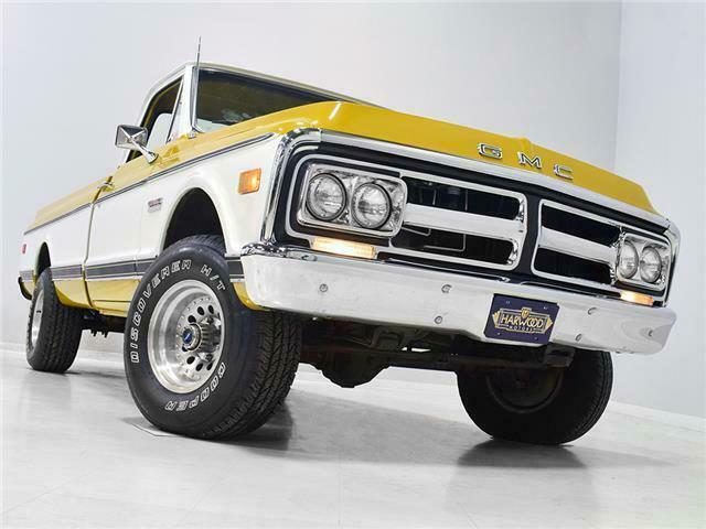 1972 GMC K10 4x4 Pickup Truck 1392 Miles Ochre and White Pickup Truck 350 cubic 1972 GMC K10 4x4 Pickup Truck --