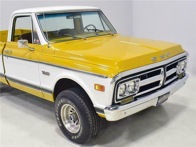 1972 GMC K10 4x4 Pickup Truck -- - photo 11