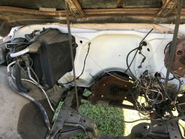 1972 GMC K15 Factory Bucket Seats, A/C - photo 11
