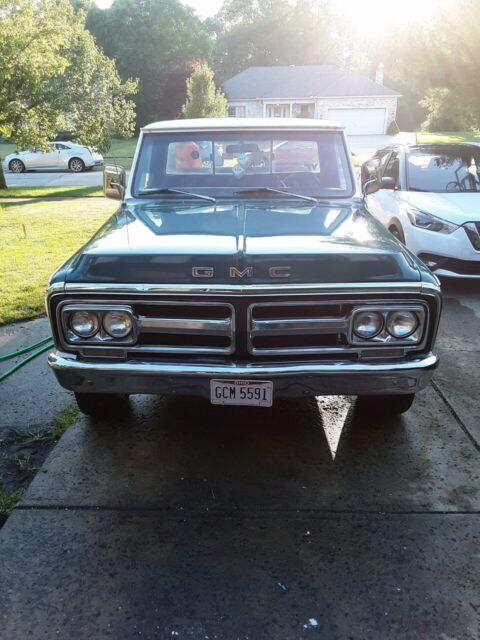 1972 GMC K2500 custom camper - photo 4