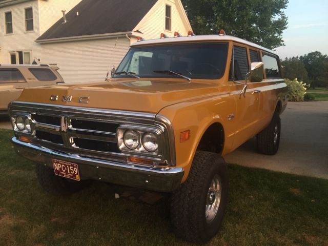 1972 GMC Suburban 2500 - photo 2