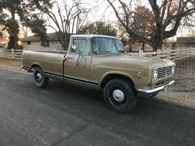 1972 International Harvester 1210 Deluxe - photo 2