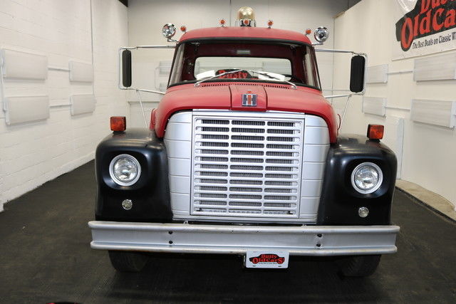 1972 International Harvester LoadStar B1700 Fire Truck 392V8 Runs Needs Minor Work - photo 4