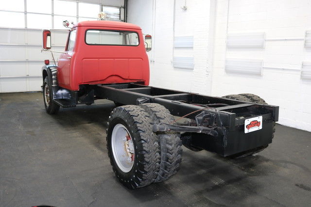 1972 International Harvester LoadStar B1700 Fire Truck 392V8 Runs Needs Minor Work - photo 6