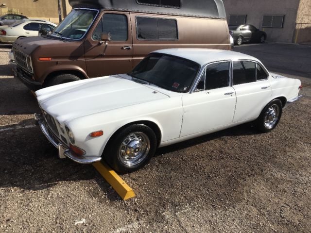 1972 Jaguar XJ6 - photo 5