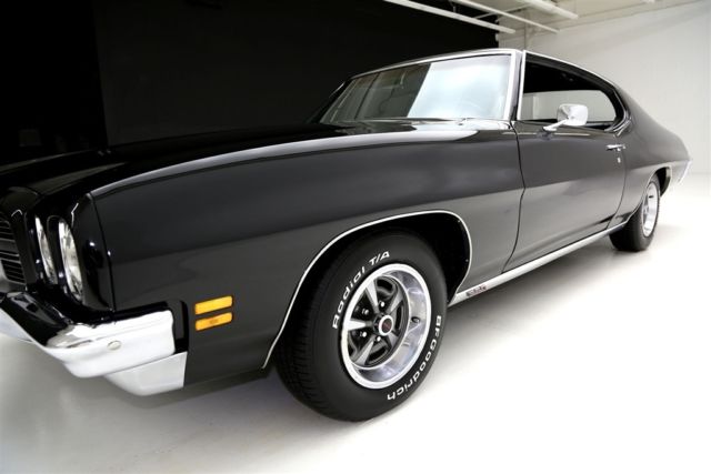 1972 Pontiac Le Mans Jet Black 350, Auto A/C Buckets - photo 11