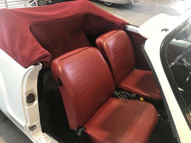 1972 Volkswagen Karmann Ghia - photo 11