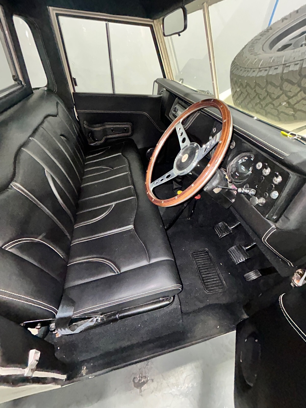 1972 Land Rover Defender - photo 6
