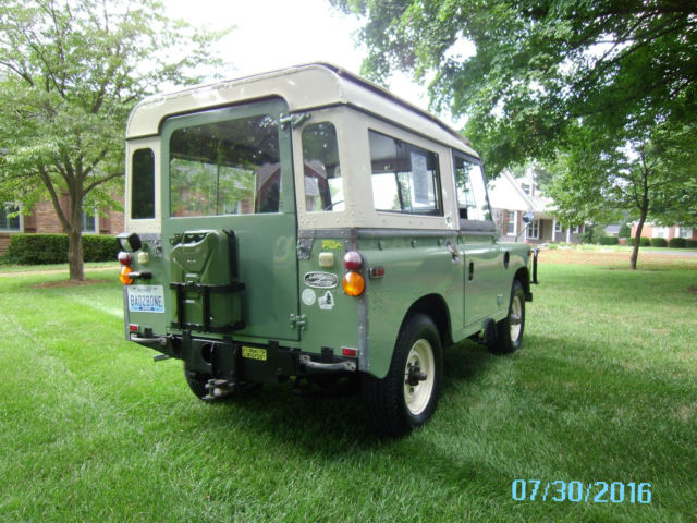 1972 Land Rover Defender Iconic Pastel Green and Limestone - photo 3