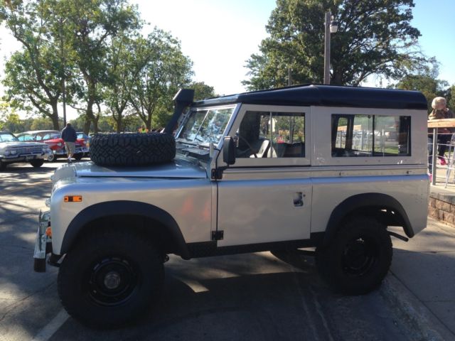 1972 Land Rover Defender